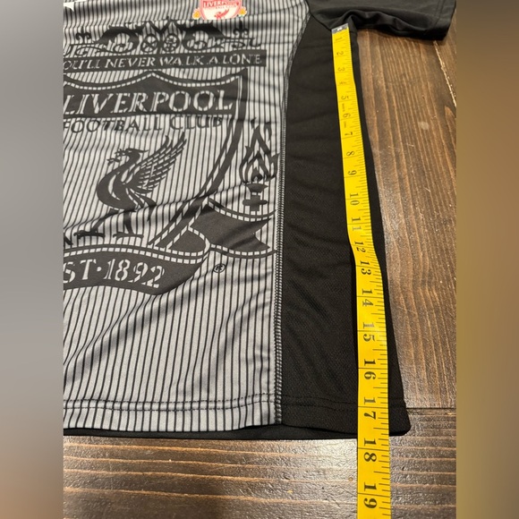Liverpool FC Soccer Football Jersey - Picture 6 of 6